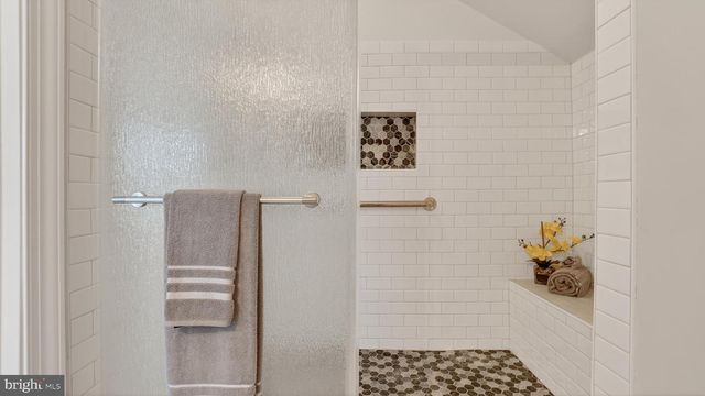 10525 TANAGER LN, Potomac, MD 20854