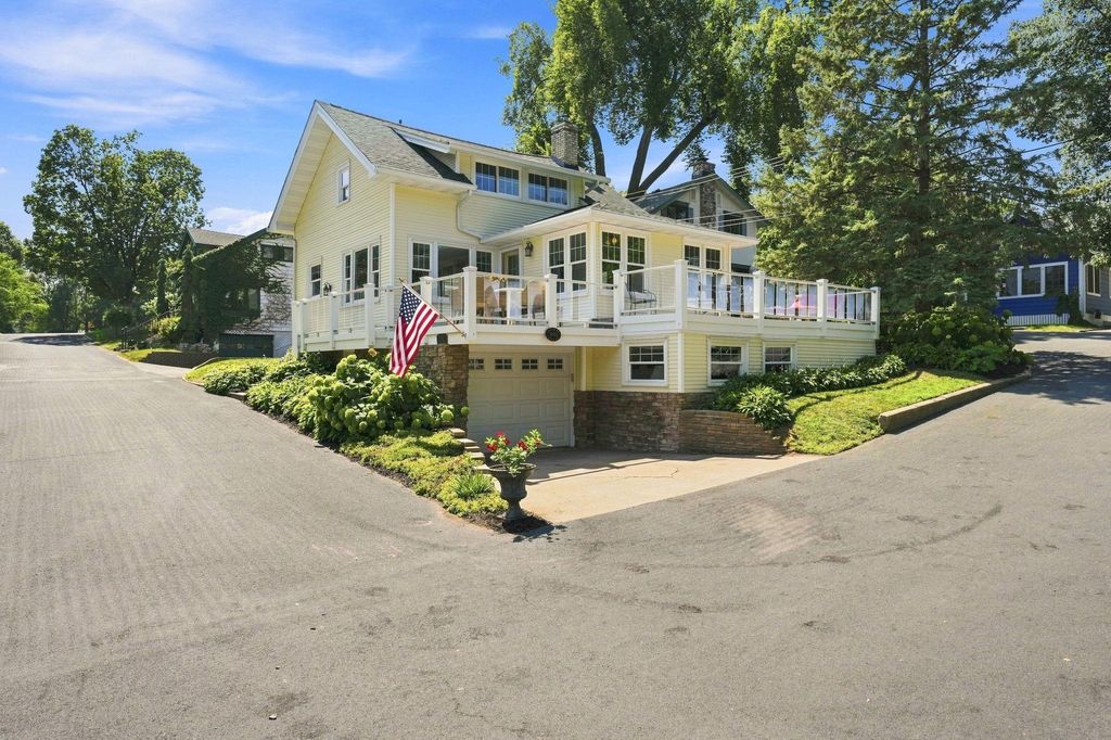 2800 Center Road, Wayzata, MN 55391 — exterior