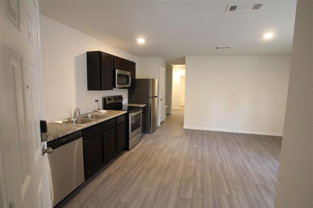 7925 Way Street, Houston, TX 77028