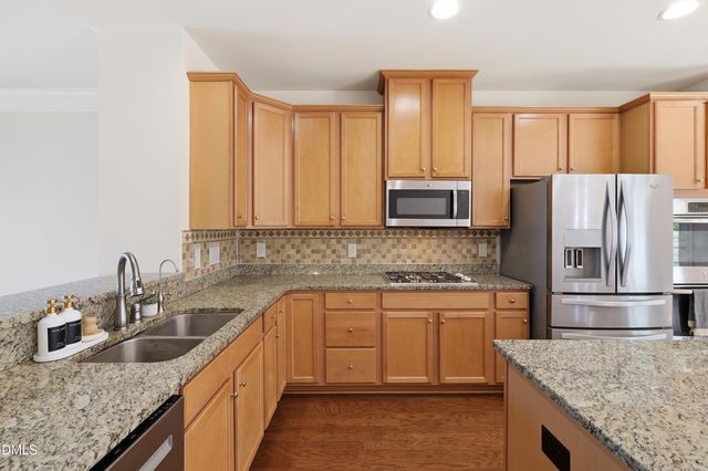 1004 Waymaker Court, Apex, NC 27502