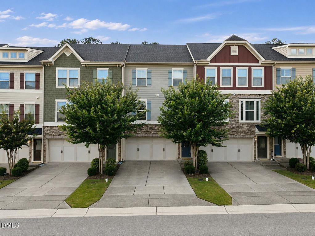 1004 Waymaker Court, Apex, NC 27502