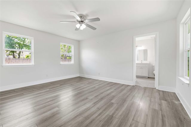 400 Booth ST, Taylor, TX 76574