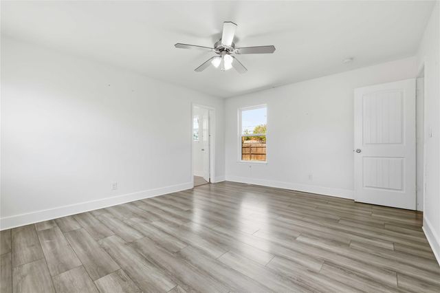 400 Booth ST, Taylor, TX 76574