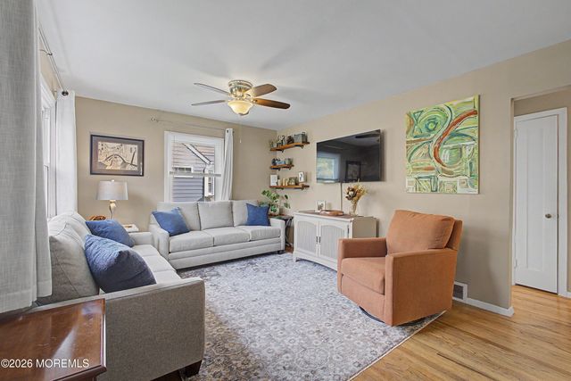 39 Waldron Road, Allentown, NJ 08501