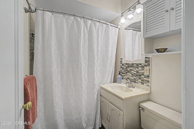 39 Waldron Road, Allentown, NJ 08501
