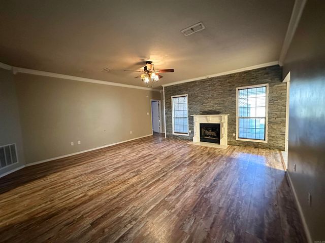 124 Summer Boulevard, Trumann, AR 72472