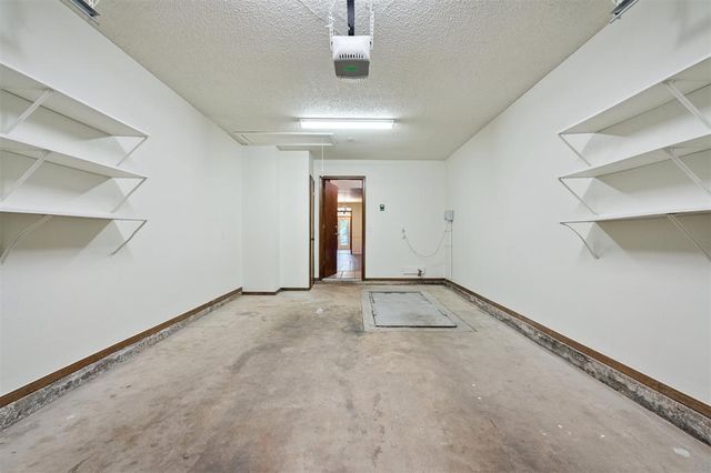 2908 Village Circle, Edmond, OK 73013