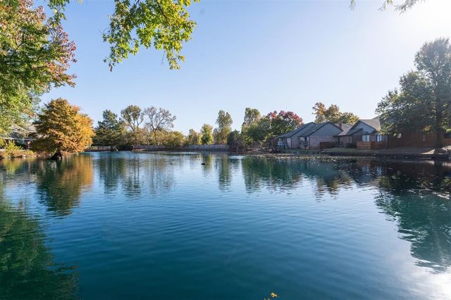 2908 Village Circle, Edmond, OK 73013