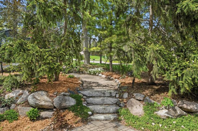 15213 Boulder Creek Drive, Minnetonka, MN 55345