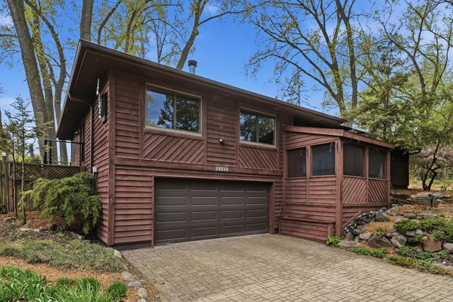 15213 Boulder Creek Drive, Minnetonka, MN 55345