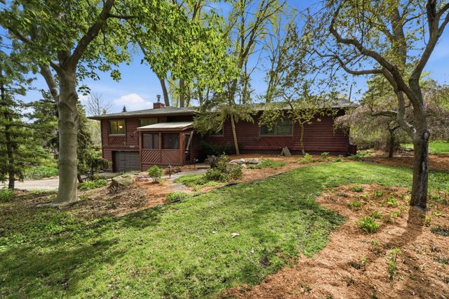 15213 Boulder Creek Drive, Minnetonka, MN 55345