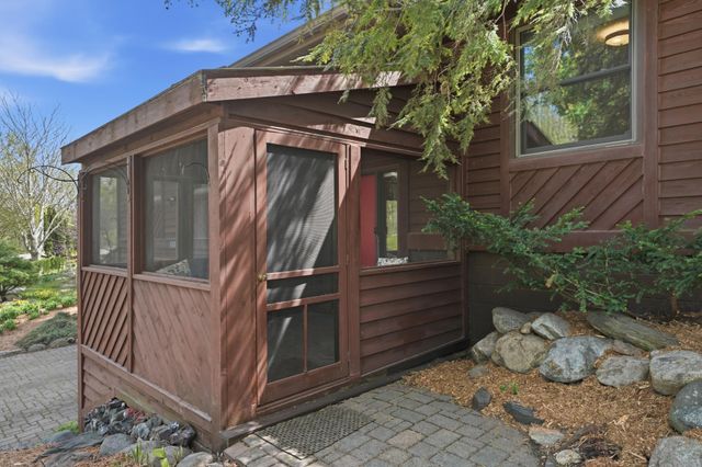 15213 Boulder Creek Drive, Minnetonka, MN 55345