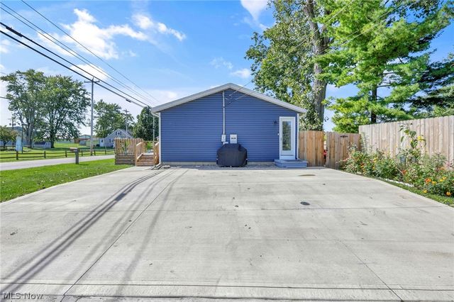 2966 Chautauqua Boulevard, Millersport, OH 43046