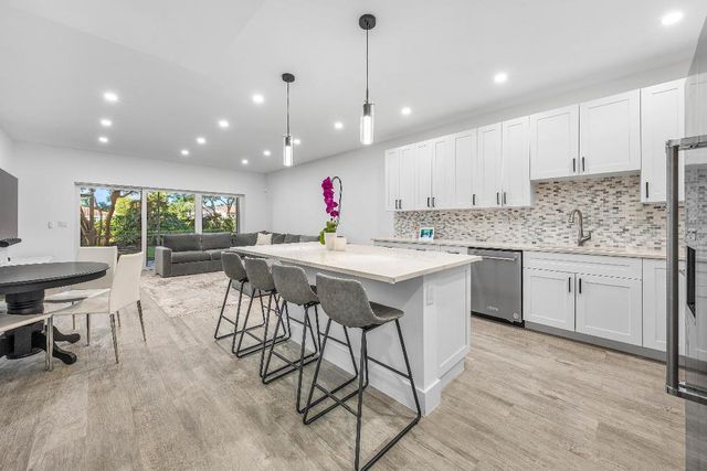 6229 Graycliff Drive A, Boca Raton, FL 33496