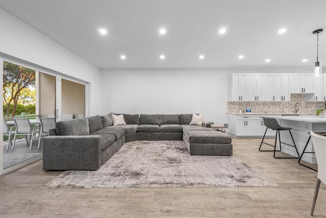 6229 Graycliff Drive A, Boca Raton, FL 33496