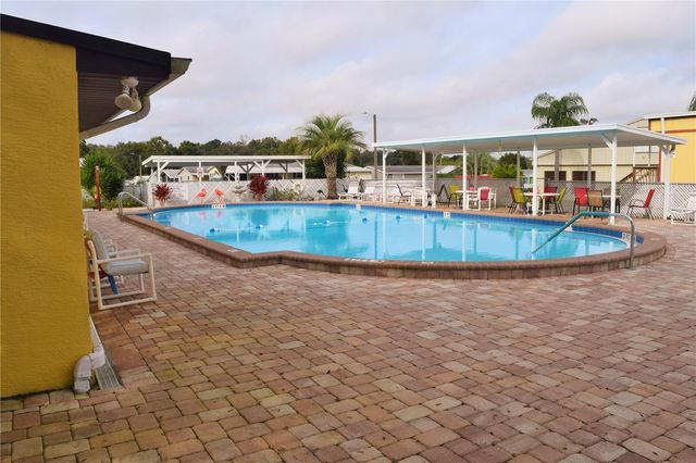 7123 SIESTA STREET, Zephyrhills, FL 33541