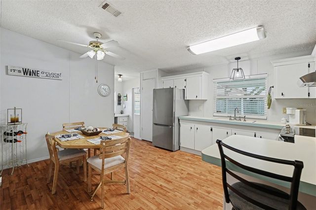 7123 SIESTA STREET, Zephyrhills, FL 33541