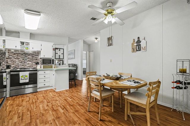 7123 SIESTA STREET, Zephyrhills, FL 33541