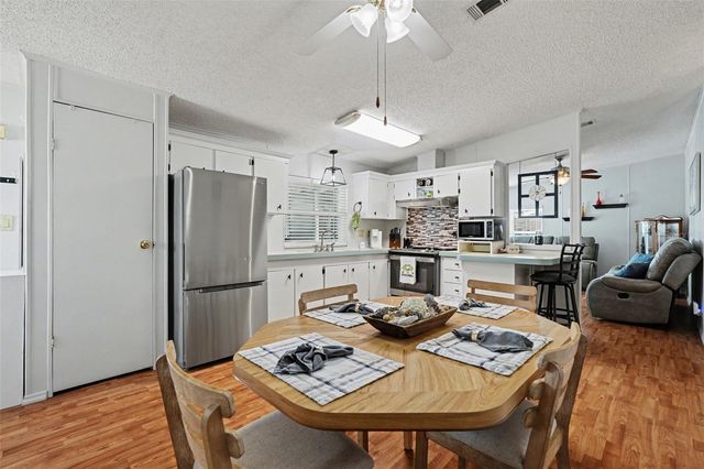 7123 SIESTA STREET, Zephyrhills, FL 33541