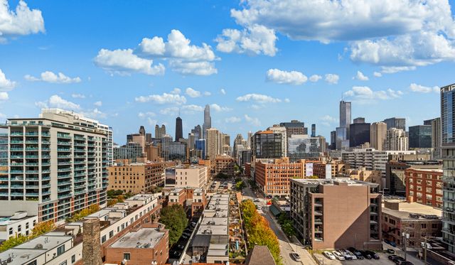 400 W Huron Street 1001, Chicago, IL 60654