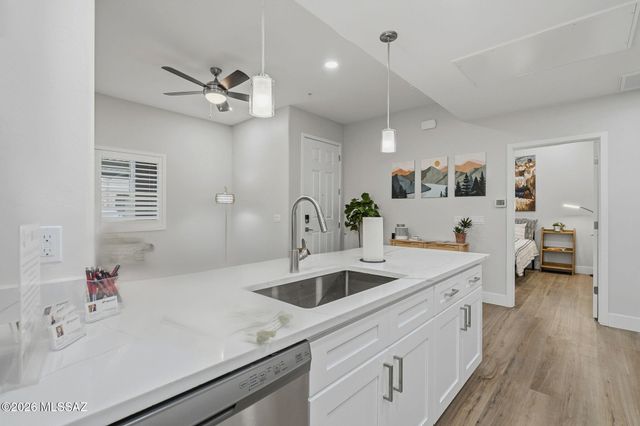 2020 E River Rd Unit 101, Tucson, AZ 85718