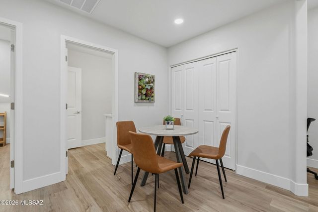 2020 E River Rd Unit 101, Tucson, AZ 85718