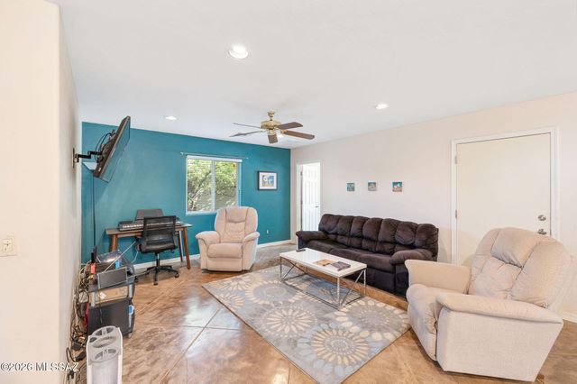 711 N Erin Avenue, Tucson, AZ 85711