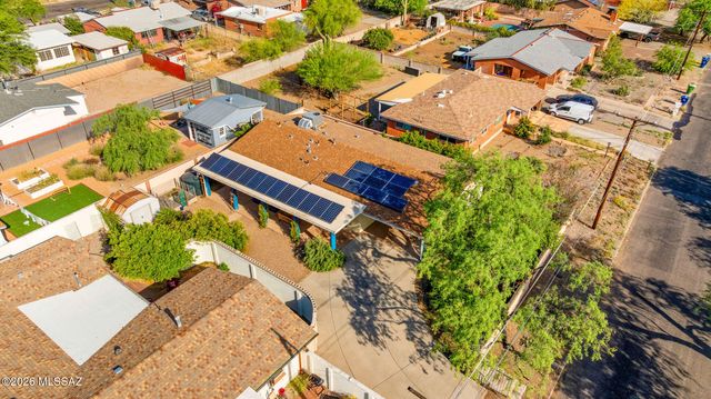 711 N Erin Avenue, Tucson, AZ 85711