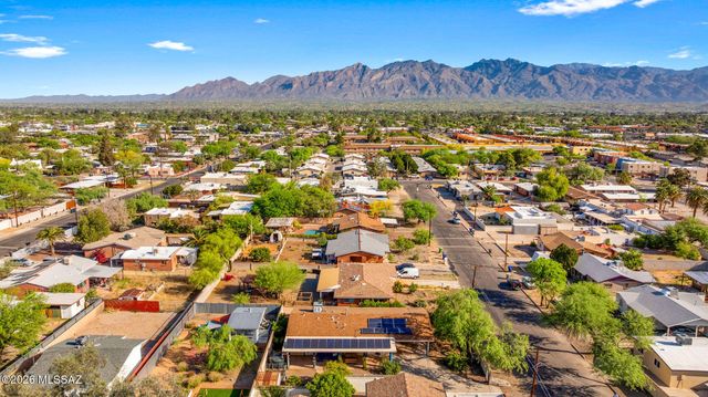 711 N Erin Avenue, Tucson, AZ 85711