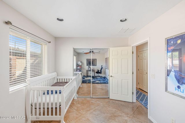 711 N Erin Avenue, Tucson, AZ 85711