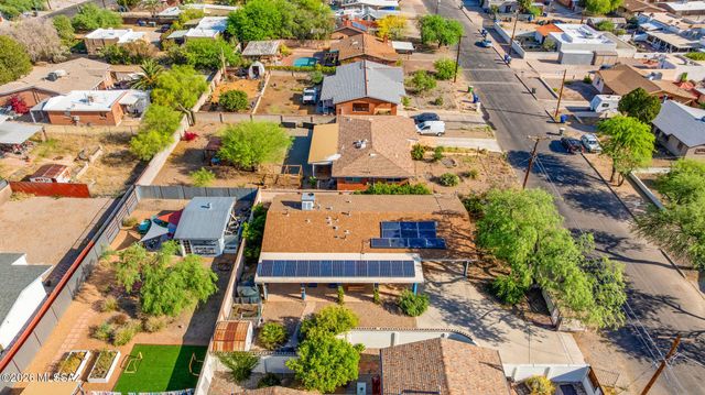 711 N Erin Avenue, Tucson, AZ 85711