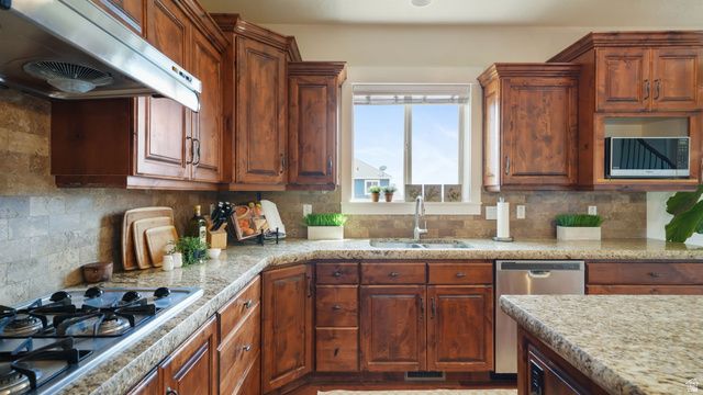 729 W 3275 N, Lehi, UT 84043