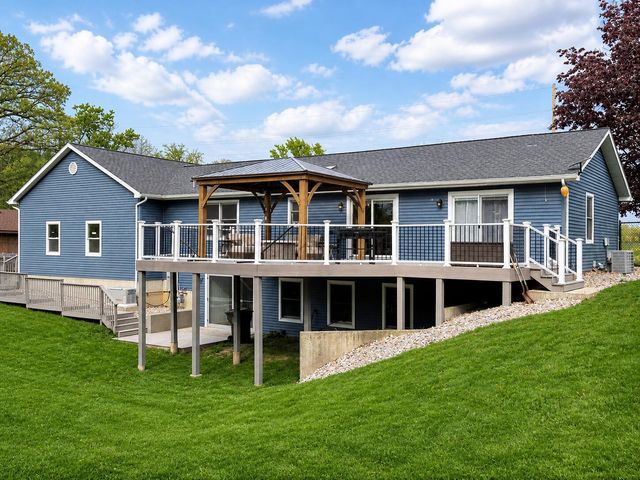 3354 Boone Grove Road, Valparaiso, IN 46385