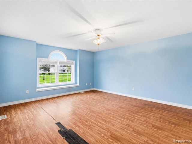 1918 Harvey Road, Kimball, MI 48074