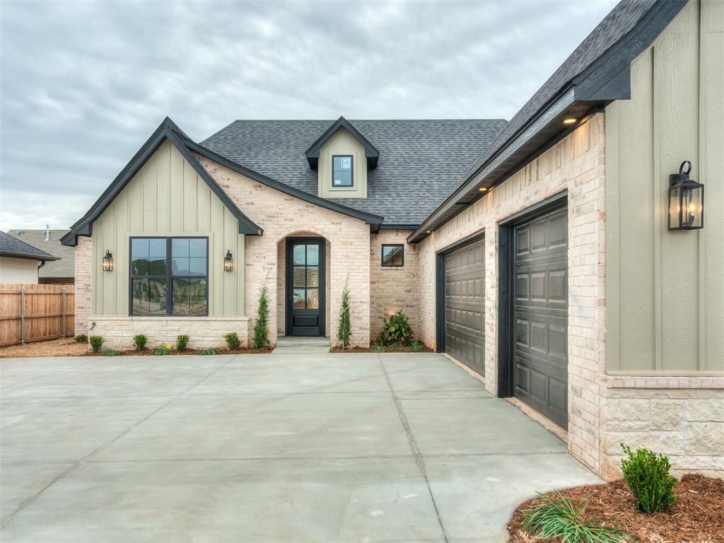 Image 2 of property listing at 6604 NW 146th Street, Oklahoma City, OK 73142