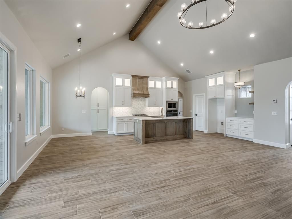 Image 5 of property listing at 6604 NW 146th Street, Oklahoma City, OK 73142