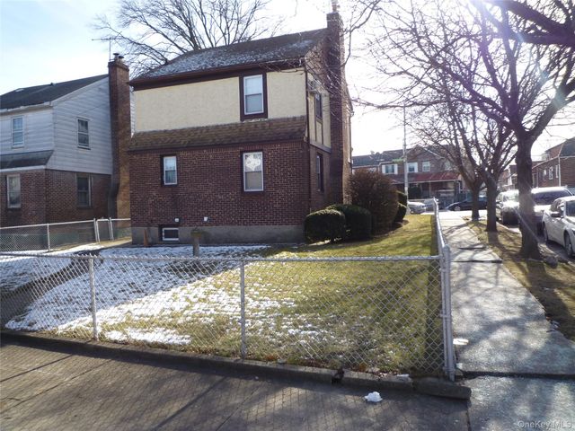 141-11 Booth Memorial Avenue, Flushing, NY 11355