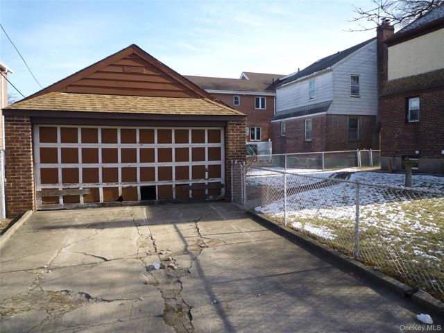 141-11 Booth Memorial Avenue, Flushing, NY 11355