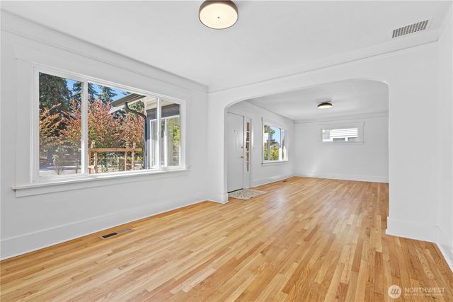 1929 S Sprague Avenue, Tacoma, WA 98405