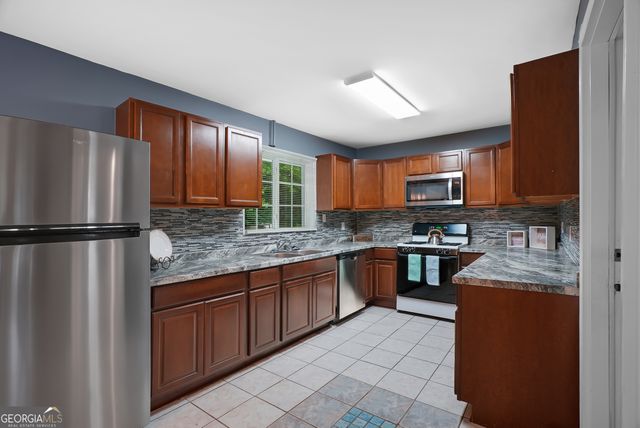 217 Wynnmeade Parkway, Peachtree City, GA 30269