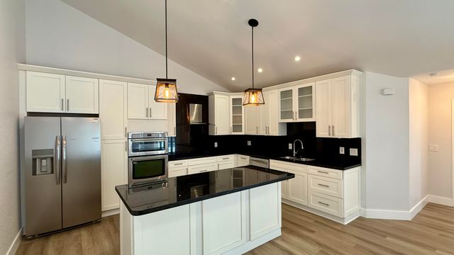 5138 Woodruff Lane, Palm Beach Gardens, FL 33418