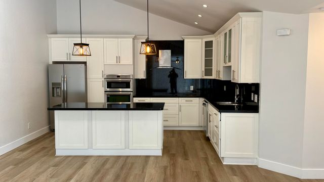 5138 Woodruff Lane, Palm Beach Gardens, FL 33418