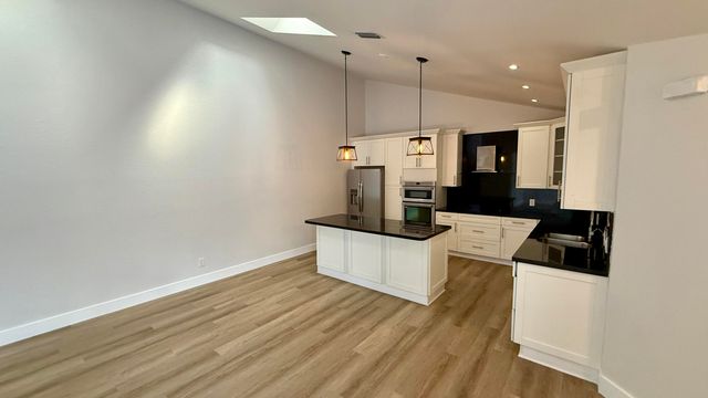 5138 Woodruff Lane, Palm Beach Gardens, FL 33418