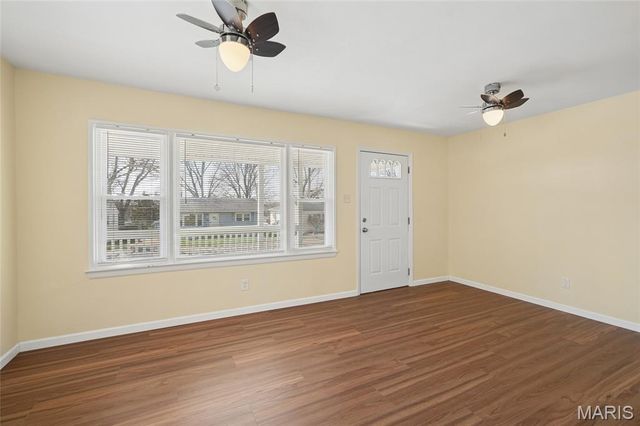 401 Hillcrest Boulevard, Ballwin, MO 63021