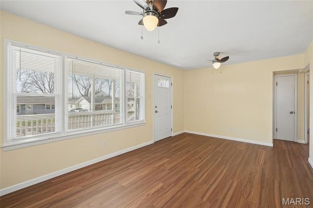 401 Hillcrest Boulevard, Ballwin, MO 63021