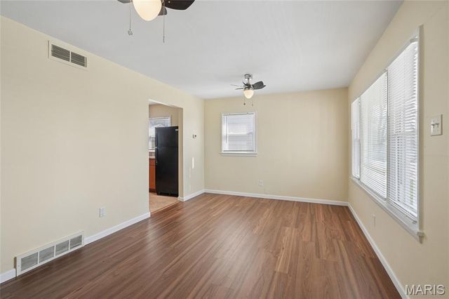 401 Hillcrest Boulevard, Ballwin, MO 63021