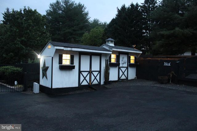 547 BALTIMORE PIKE, Glen Mills, PA 19342