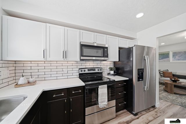 6620 BENTON Street, Lincoln, NE 68507