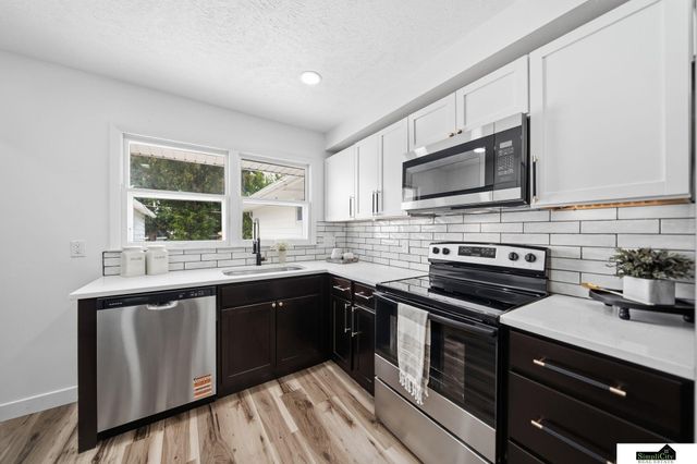 6620 BENTON Street, Lincoln, NE 68507