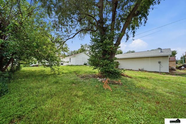 6620 BENTON Street, Lincoln, NE 68507